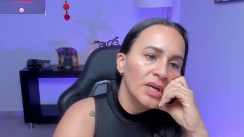 Snapshot of sara_charmy chatting on June 27, 2026, 12:22 pm online show from June 27, 2026, 12:22 pm