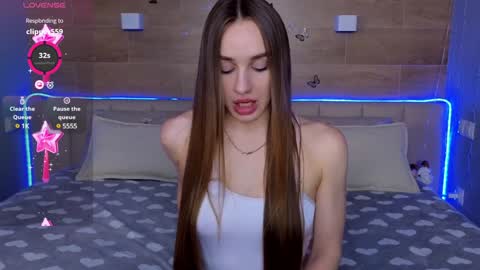 Snapshot of sara_crosss chatting on January 30, 2025, 6:10 pm Sara online show from January 30, 2025, 6:10 pm