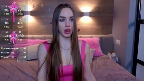 Snapshot of sara_crosss chatting on February 12, 2025, 12:16 am Sara online show from February 12, 2025, 12:16 am