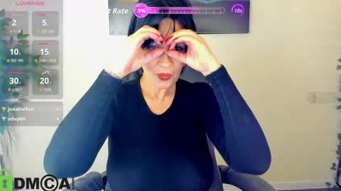 Snapshot of sara_devills chatting on April 30, 2026, 9:37 am Sara online show from April 30, 2026, 9:37 am