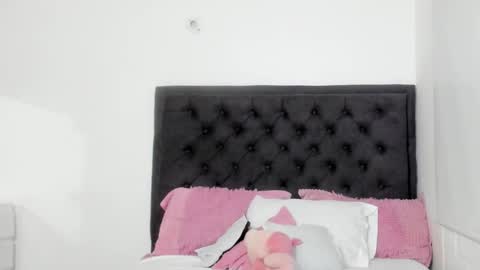 sara online show from January 11, 2025, 4:16 am