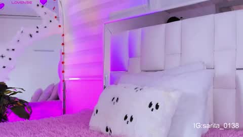 Sara online show from October 31, 2025, 7:04 pm