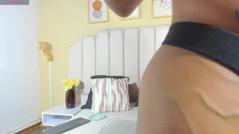 Snapshot of sara_hannks chatting on April 30, 2026, 8:57 pm sara_hannks online show from April 30, 2026, 8:57 pm