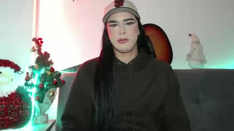 sara_hunter12 online show from December 23, 2025, 2:09 am
