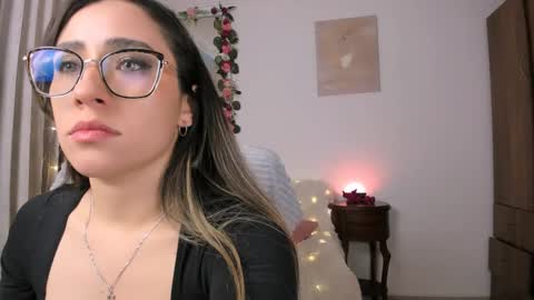 Snapshot of sara_kaii chatting on May 18, 2026, 8:25 pm sara_kaii online show from May 18, 2026, 8:25 pm