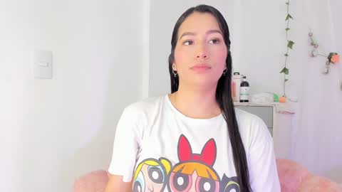 Sara  online show from February 4, 2025, 12:55 pm