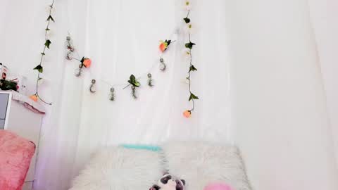 Sara  online show from February 7, 2025, 2:58 pm