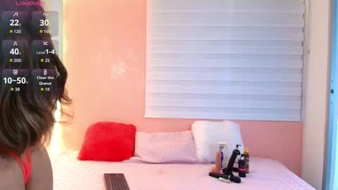 Snapshot of sara_liz000 chatting on October 27, 2025, 10:14 pm S A R A L I Z online show from October 27, 2025, 10:14 pm