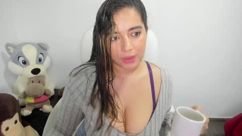 Snapshot of sara_lizcano chatting on December 28, 2024, 10:58 am sarah LIZCANO....... online show from December 28, 2024, 10:58 am