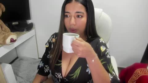Snapshot of sara_lizcano chatting on February 27, 2025, 10:48 am sarah LIZCANO....... online show from February 27, 2025, 10:48 am