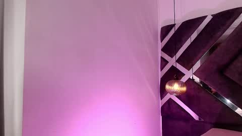 sara_lopee1 online show from October 16, 2025, 11:55 am