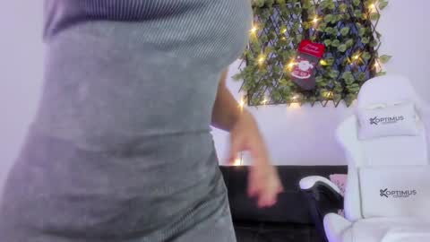 Sara online show from December 4, 2024, 2:37 pm
