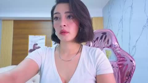 Sara  online show from June 20, 2026, 1:47 pm