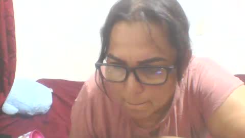 Snapshot of sara_love43 chatting on July 19, 2026, 4:16 am Sara love online show from July 19, 2026, 4:16 am