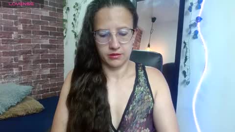 Snapshot of sara_marris0n chatting on December 5, 2024, 10:44 am Sara online show from December 5, 2024, 10:44 am