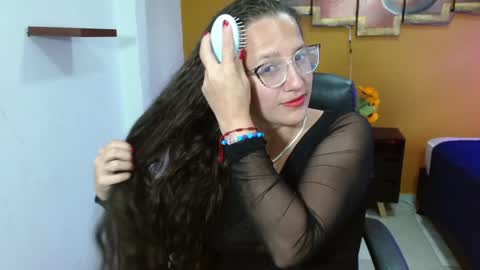 Snapshot of sara_marris0n chatting on December 31, 2024, 5:29 pm Sara online show from December 31, 2024, 5:29 pm