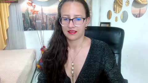 Snapshot of sara_marris0n chatting on February 21, 2025, 10:15 pm Sara online show from February 21, 2025, 10:15 pm