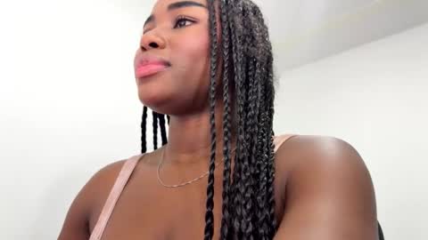 Sara online show from February 25, 2026, 5:44 pm