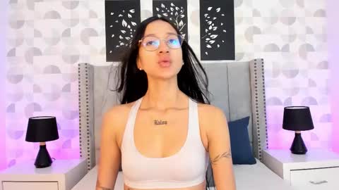 SARA SANTACRUZ online show from February 2, 2026, 1:10 pm