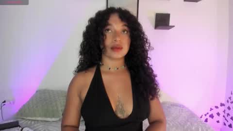 sara sofia online show from September 19, 2025, 5:46 pm