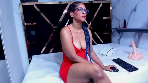 sara_tourner online show from February 26, 2026, 11:31 am