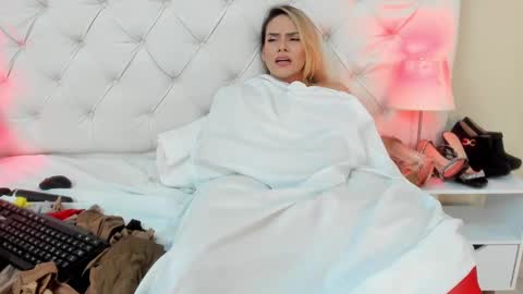 Saraa Gomez online show from February 21, 2025, 4:07 am