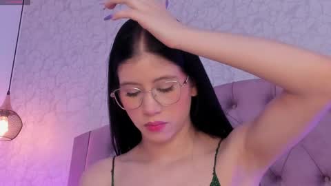 Snapshot of saraa_joness_ chatting on April 30, 2026, 6:25 pm Sara online show from April 30, 2026, 6:25 pm