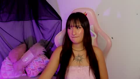 Sarah Ramirez online show from January 8, 2025, 4:12 am