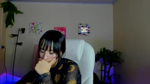 Sarah Ramirez online show from February 12, 2025, 5:26 pm