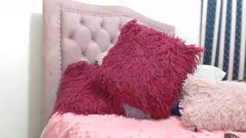 Sara online show from September 11, 2025, 9:59 pm