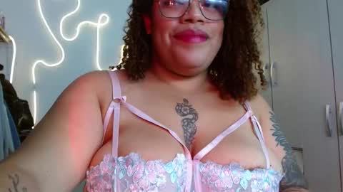 Snapshot of sarabbw173 chatting on January 9, 2026, 5:43 am sarabbw173 online show from January 9, 2026, 5:43 am