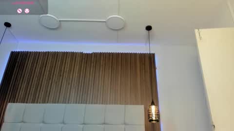   online show from September 20, 2025, 10:05 am