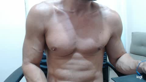 saradorj92 online show from January 11, 2025, 6:03 am