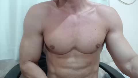 saradorj92 online show from September 15, 2025, 10:43 pm