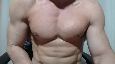 saradorj92 online show from April 11, 2026, 11:53 pm