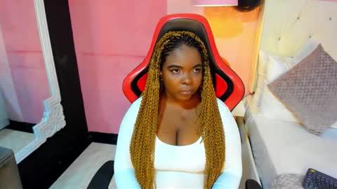 saradunss online show from November 1, 2025, 7:49 pm