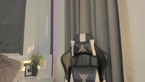 Snapshot of saragomez_1 chatting on February 11, 2026, 4:12 pm Sara Gomez online show from February 11, 2026, 4:12 pm