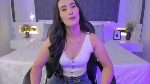 Snapshot of saragomez_1 chatting on March 1, 2026, 12:18 pm Sara Gomez online show from March 1, 2026, 12:18 pm