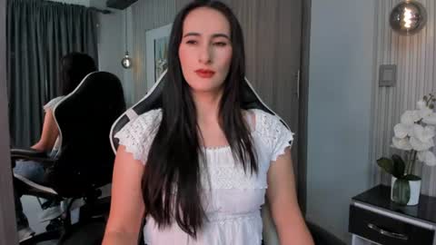  Sara Gomez  online show from June 26, 2026, 12:31 pm