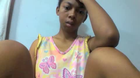 Snapshot of sarah146341 chatting on December 23, 2025, 5:49 am sarah146341 online show from December 23, 2025, 5:49 am