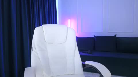 sarah l0v3 online show from March 31, 2026, 5:30 am