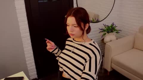 Sarah online show from October 6, 2025, 10:45 am