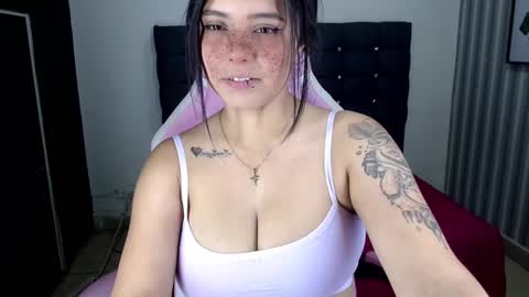 Sarah Moon online show from February 12, 2025, 2:54 pm