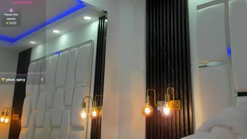 sarah_ashbourne online show from October 25, 2025, 3:36 am