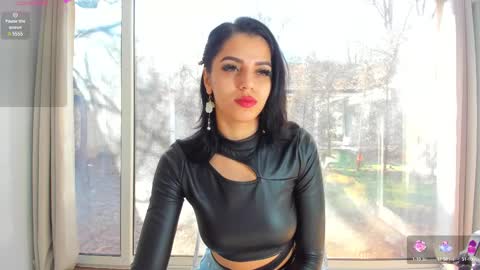 Snapshot of sarah_blake_ chatting on February 9, 2025, 12:19 pm Sara online show from February 9, 2025, 12:19 pm