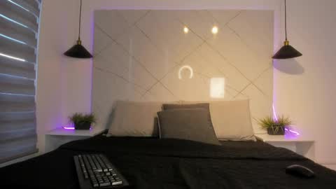 Snapshot of sarah_collens_ chatting on May 16, 2026, 12:26 pm sarah_collens_ online show from May 16, 2026, 12:26 pm
