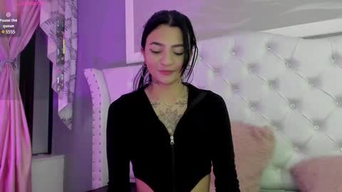 Sarah online show from November 16, 2025, 4:18 am