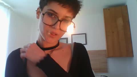 Snapshot of sarah_desire01 chatting on February 8, 2026, 3:04 pm Sarah online show from February 8, 2026, 3:04 pm