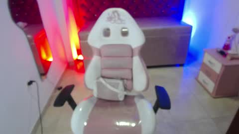 Snapshot of sarah_evansm chatting on September 22, 2025, 8:44 pm Sara online show from September 22, 2025, 8:44 pm