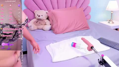 Sarah online show from December 22, 2024, 3:33 am